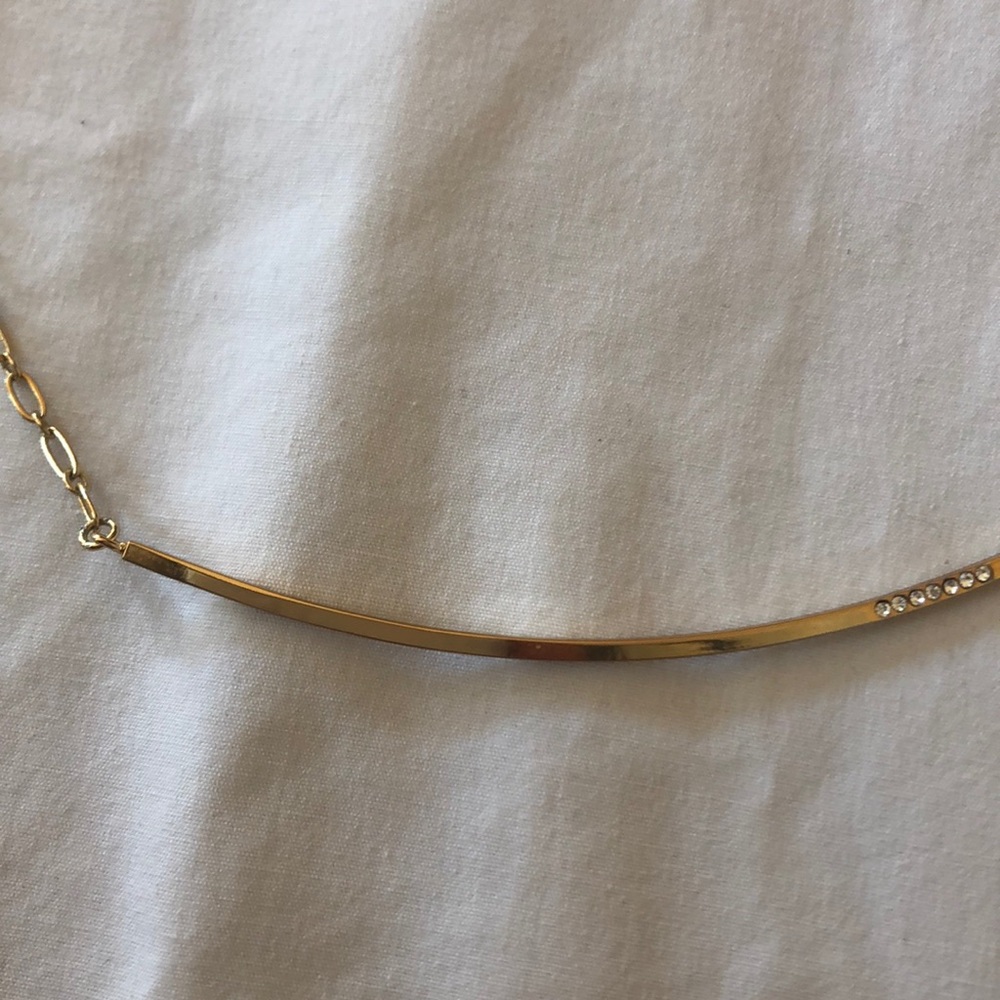 C. Wonder gold bar necklace - Picture 4 of 8